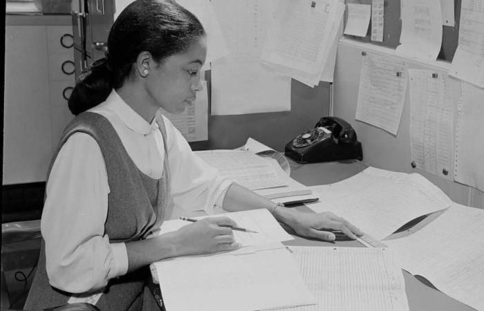 Inez Hazel at MIT Lincoln Lab, 1956