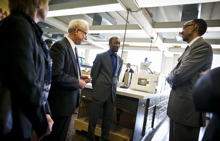 Rwandan president Paul Kagame visits MIT, 2014